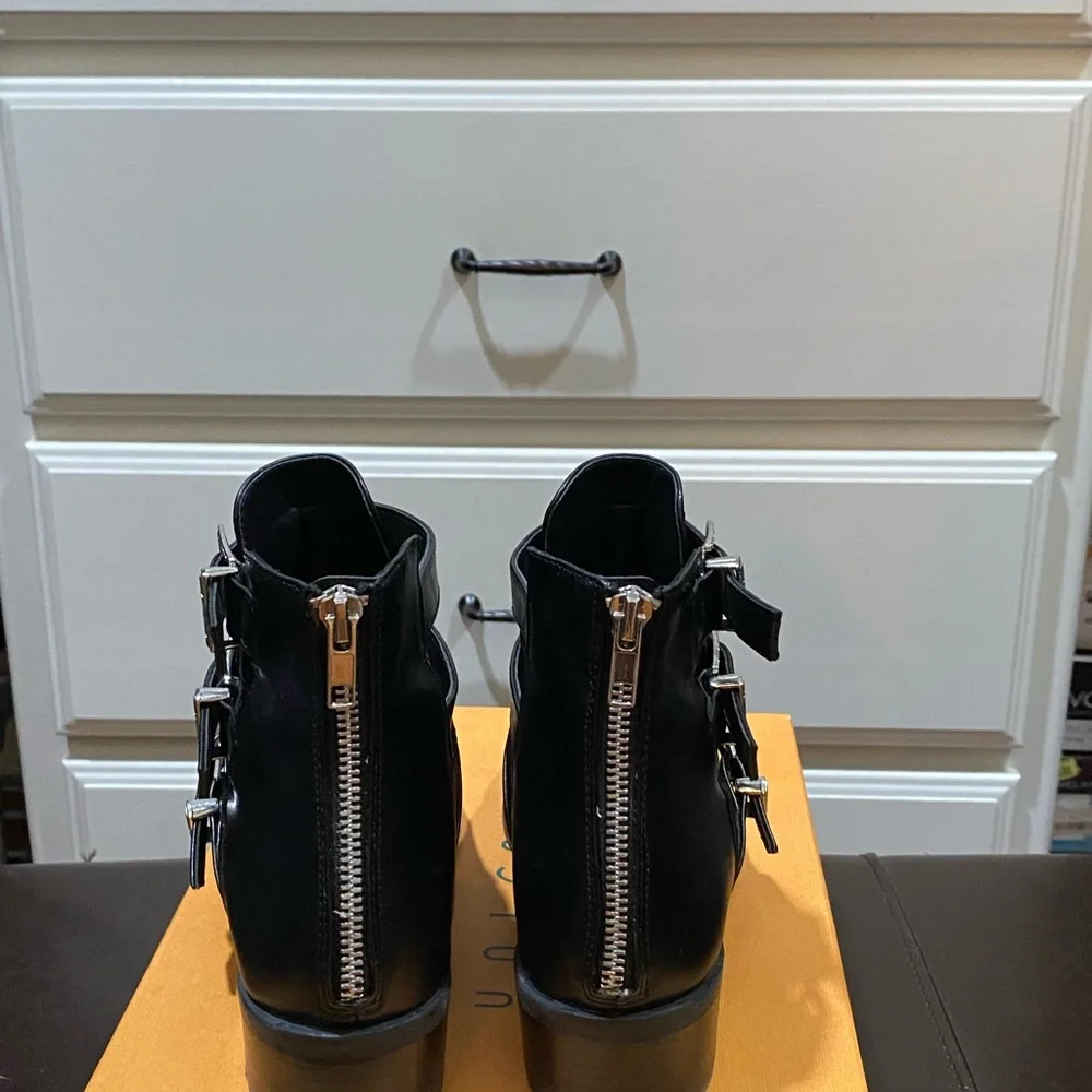 MADDEN GIRL booties - Picture 4 of 5